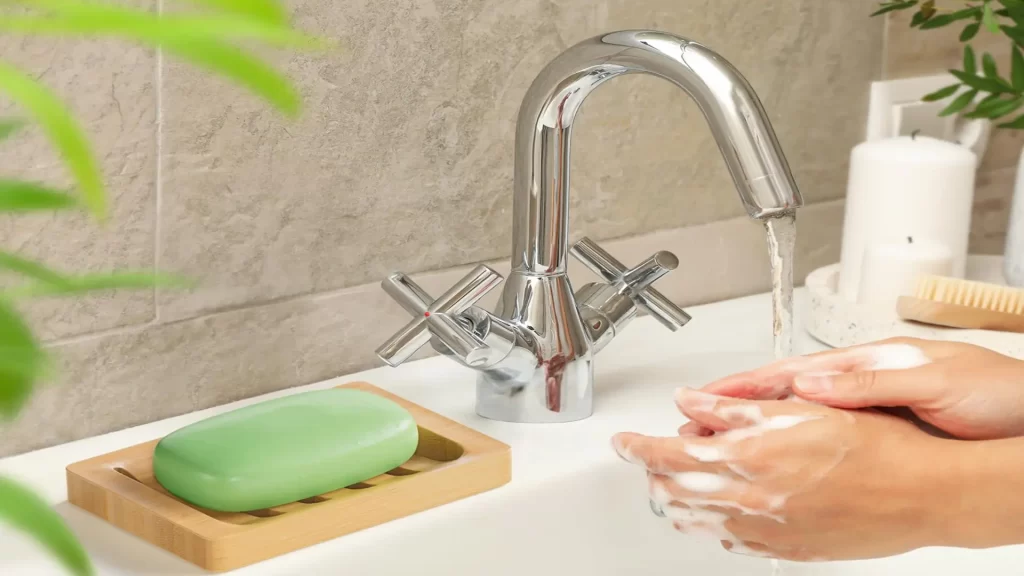 How to Use a Bamboo Soap Dish
